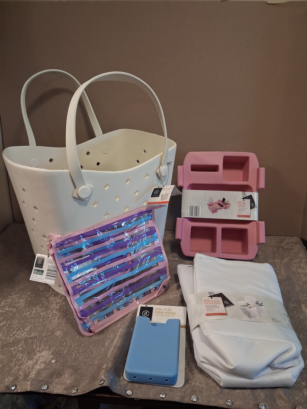 XL Off White EVA Rubber "Haul It All" Tote- 5 Pc Bundle Set NWT